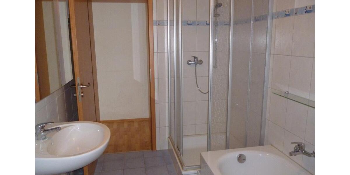 Erdgeschoßwohnung Überlingen - 3 Zimmer, 94 m&sup2;, 1.000&euro; | Angebot:25976178