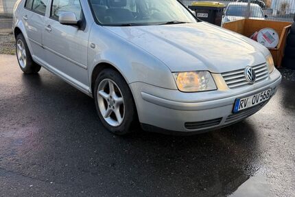 VW Bora 175.000 km 900 &euro; Baindt 88255