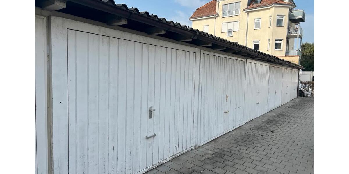 Dachgeschoßwohnung Ravensburg - 3.5 Zimmer, 102 m&sup2;, 438.000&euro; | Angebot:25630237