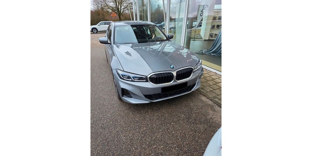 BMW 330 124.900 km 33.400 &euro; Friedrichshafen 88046