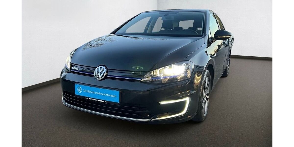 VW Golf 79.123 km 9.876 &euro; Konstanz 78465