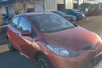 Mazda 2 186.000 km 750 &euro; Baindt- Schachen 88255