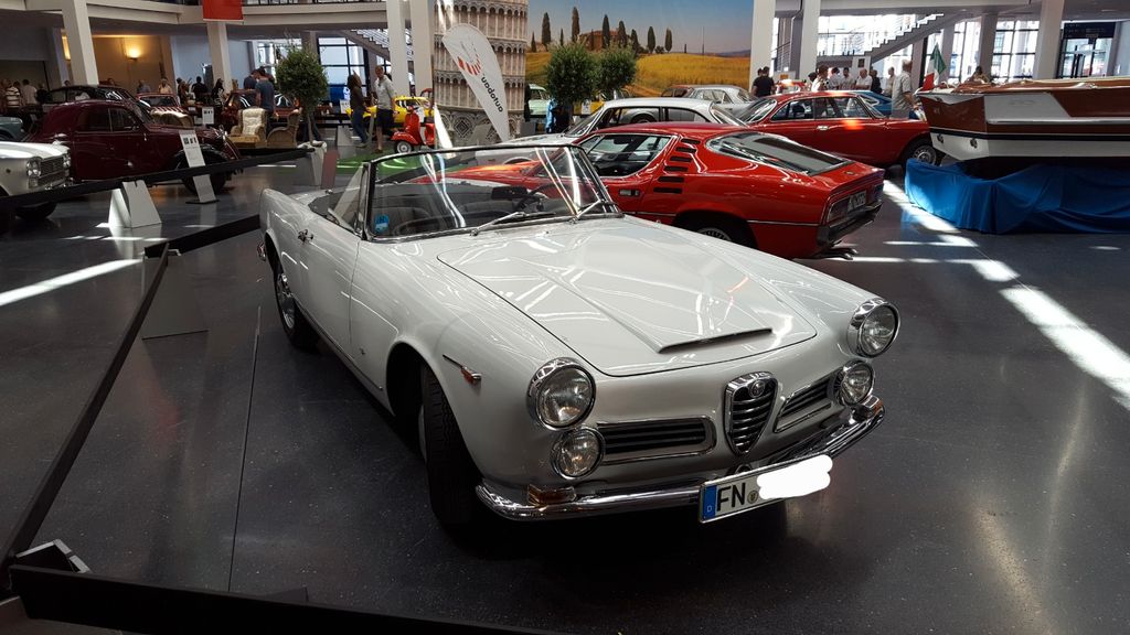 Alfa Romeo Spider 106.000 km 155.000 &euro; Langenargen 88085