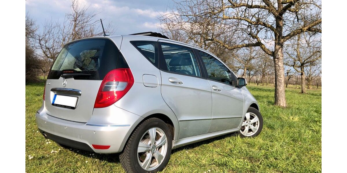 Mercedes-Benz A 180 89.600 km 9.500 &euro; Langenargen 88085