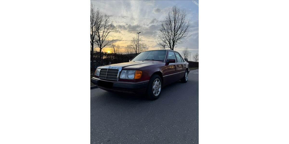 Mercedes-Benz 200 229.814 km 2.700 &euro; Konstanz 78467