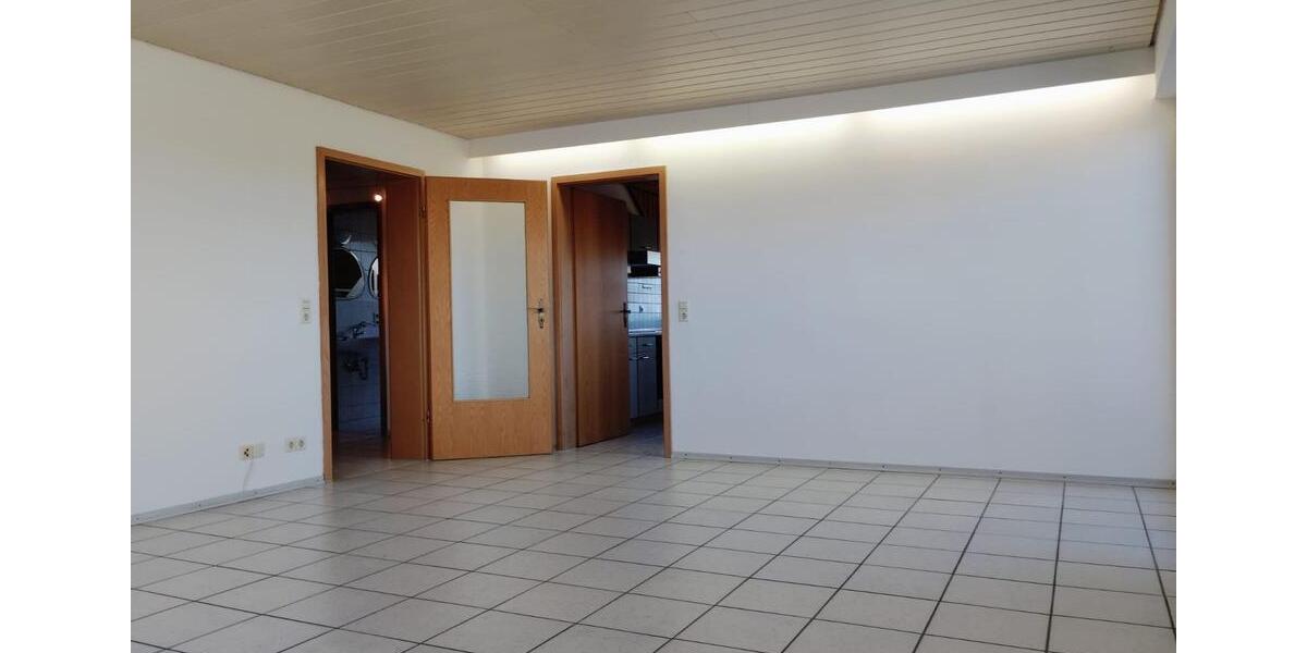 Dachgeschoßwohnung Baienfurt - 3 Zimmer, 75 m&sup2;, 1.270&euro; | Angebot:25300082