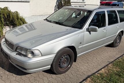 Volvo V70 348.000 km 999 &euro; Horgenzell 88263