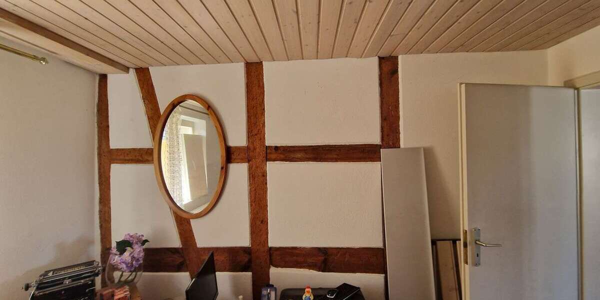 Einfamilienhaus Salem - 10 Zimmer, 300 m&sup2;, 495.000&euro; | Angebot:26787986