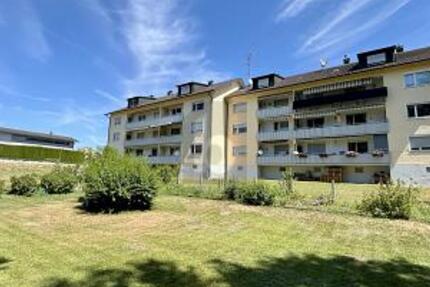 VIEL POTENTIAL, GEMÜTLICH MIT STELLPLATZ UND GARAGE - Wohnung Wolpertswende | Angebot:27326771