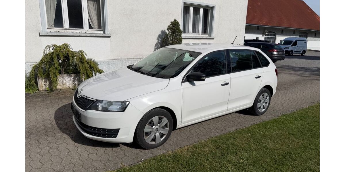 Skoda Rapid 182.000 km 3.999 &euro; Horgenzell 88263