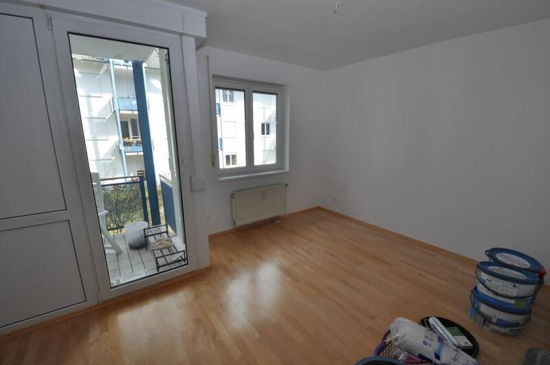 Etagenwohnung Konstanz Allmannsdorf - 3 Zimmer, 81 m&sup2;, 1.300&euro; | Angebot:26082986