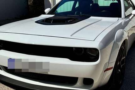 Dodge Challenger 81.000 km 30.000 &euro; Salem 88682