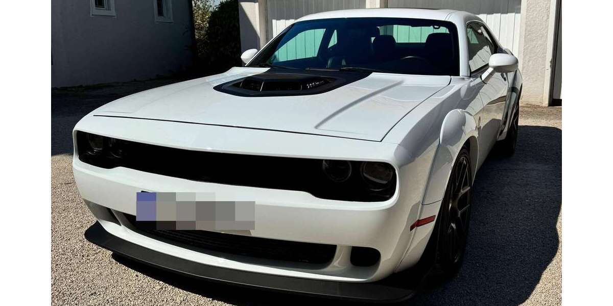 Dodge Challenger 81.000 km 30.000 &euro; Salem 88682