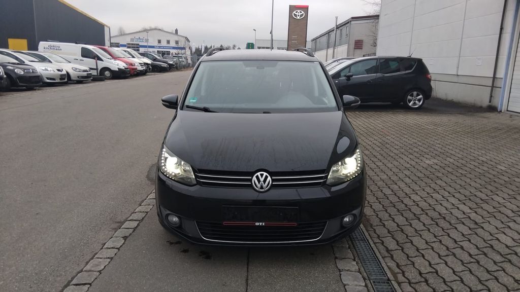 VW Touran 246.000 km 5.999 &euro; Weingarten 88250