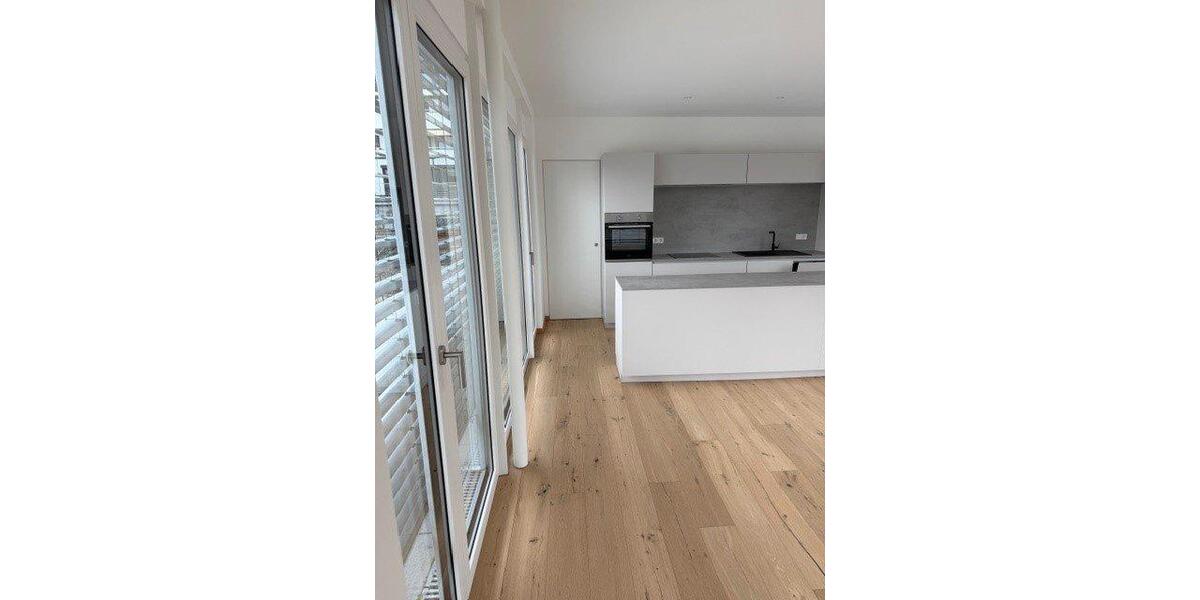 Dachgeschoßwohnung Überlingen - 3 Zimmer, 119 m&sup2;, 2.250&euro; | Angebot:26580201