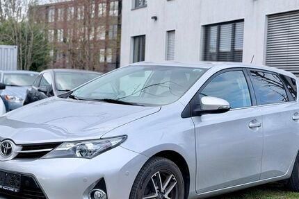 Toyota Auris 104.000 km 8.999 &euro; Friedrichshafen 88048