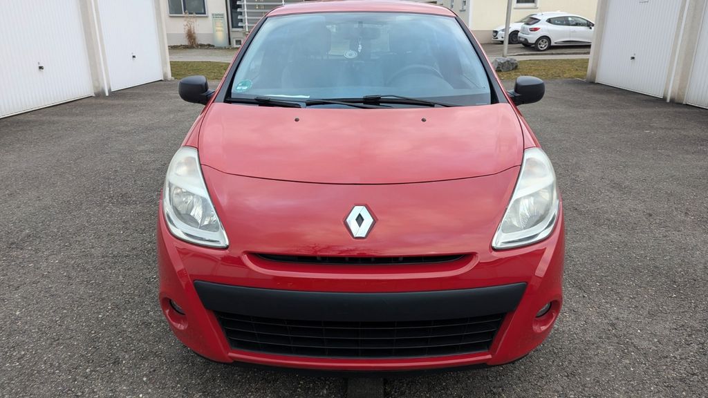 Renault Clio 149.000 km 3.500 &euro; Meckenbeuren 88074