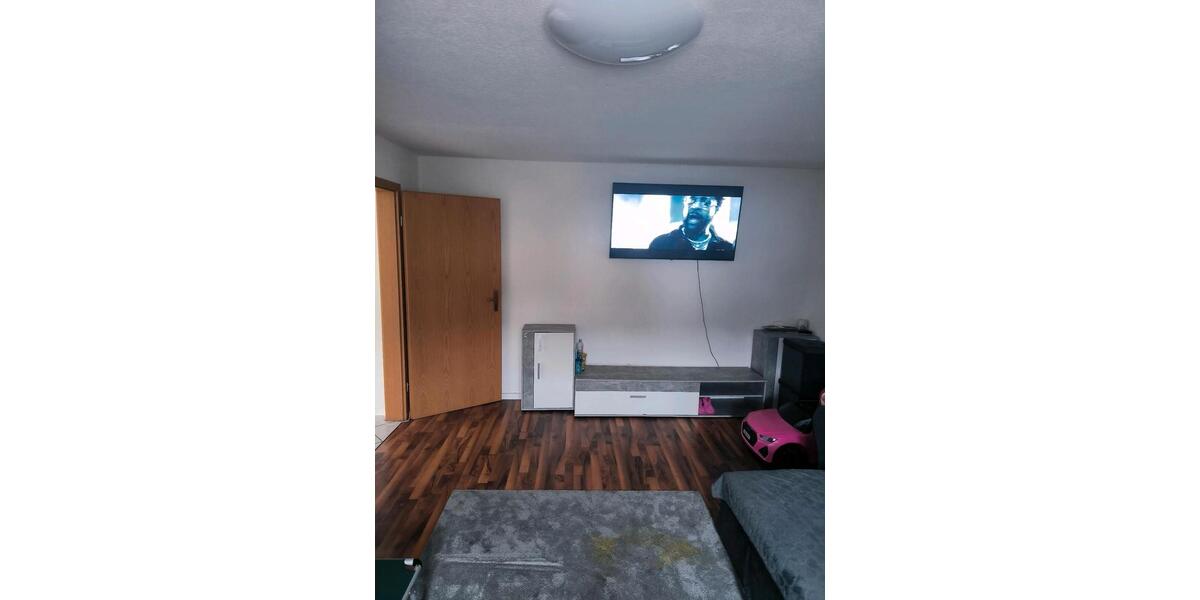 Dachgeschoßwohnung Wolpertswende - 3 Zimmer, 90 m&sup2;, 1.200&euro; | Angebot:25045580