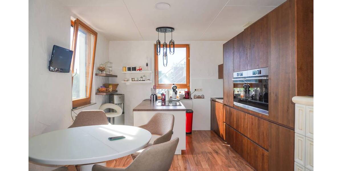 Einfamilienhaus Salem Mimmenhausen - 9 Zimmer, 205 m&sup2;, 499.000&euro; | Angebot:25685116