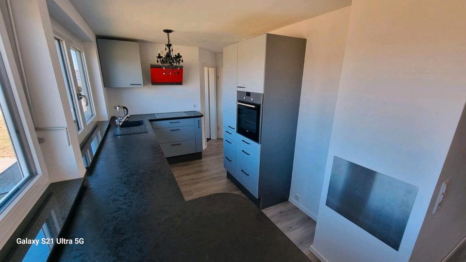 Dachgeschoßwohnung Friedrichshafen - 3.5 Zimmer, 76 m&sup2;, 1.200&euro; | Angebot:26423346