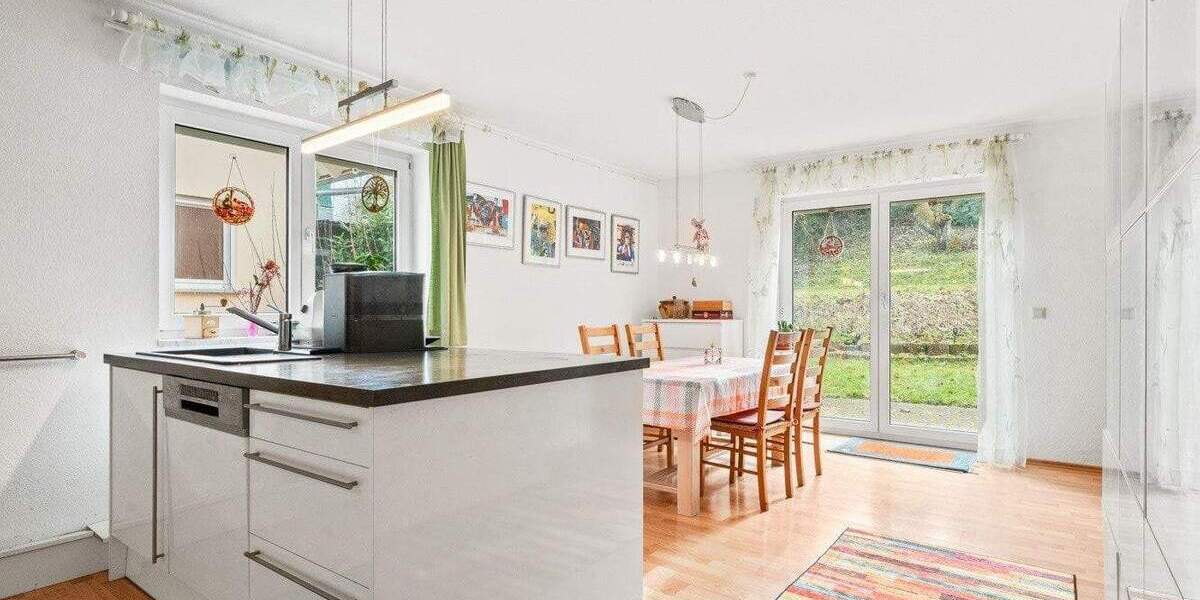 Mehrfamilienhaus, Wohnhaus Meersburg - 6 Zimmer, 162 m&sup2;, 985.000&euro; | Angebot:25675617