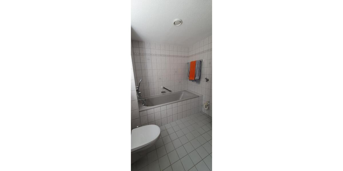Erdgeschoßwohnung Friedrichshafen - 2.5 Zimmer, 66 m&sup2;, 295.000&euro; | Angebot:26235648
