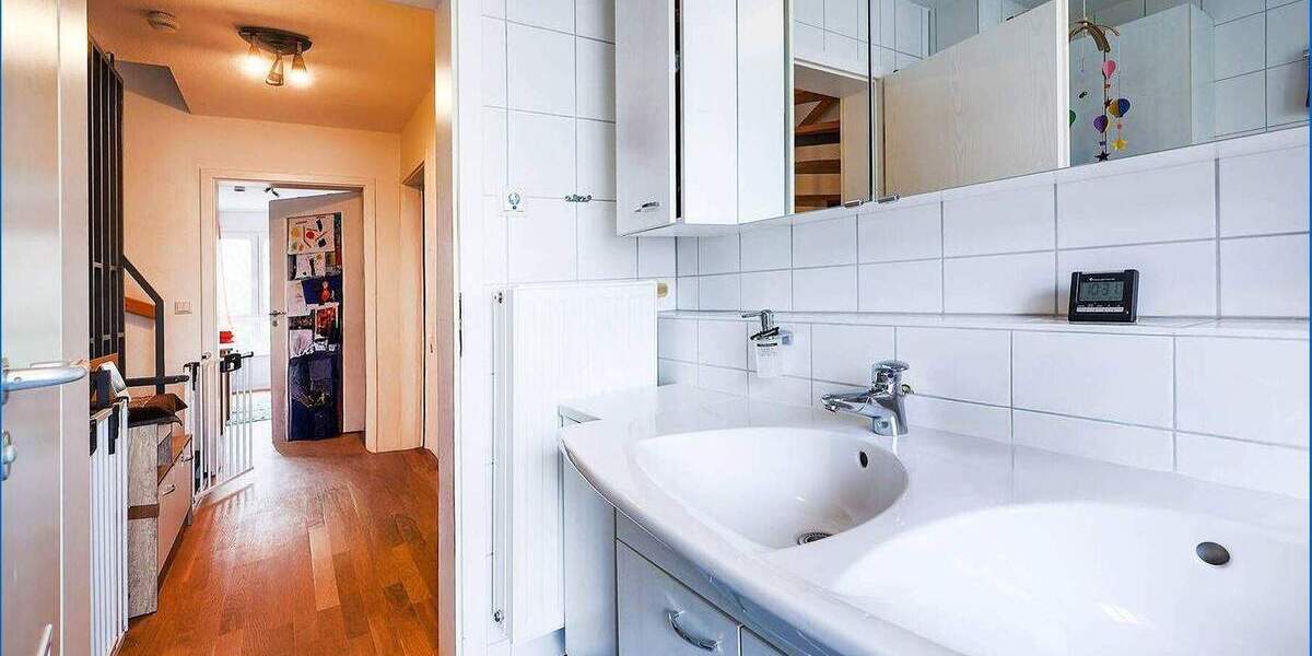 Reihenmittelhaus Konstanz Königsbau - 5 Zimmer, 155 m&sup2;, 1.079.000&euro; | Angebot:25881075