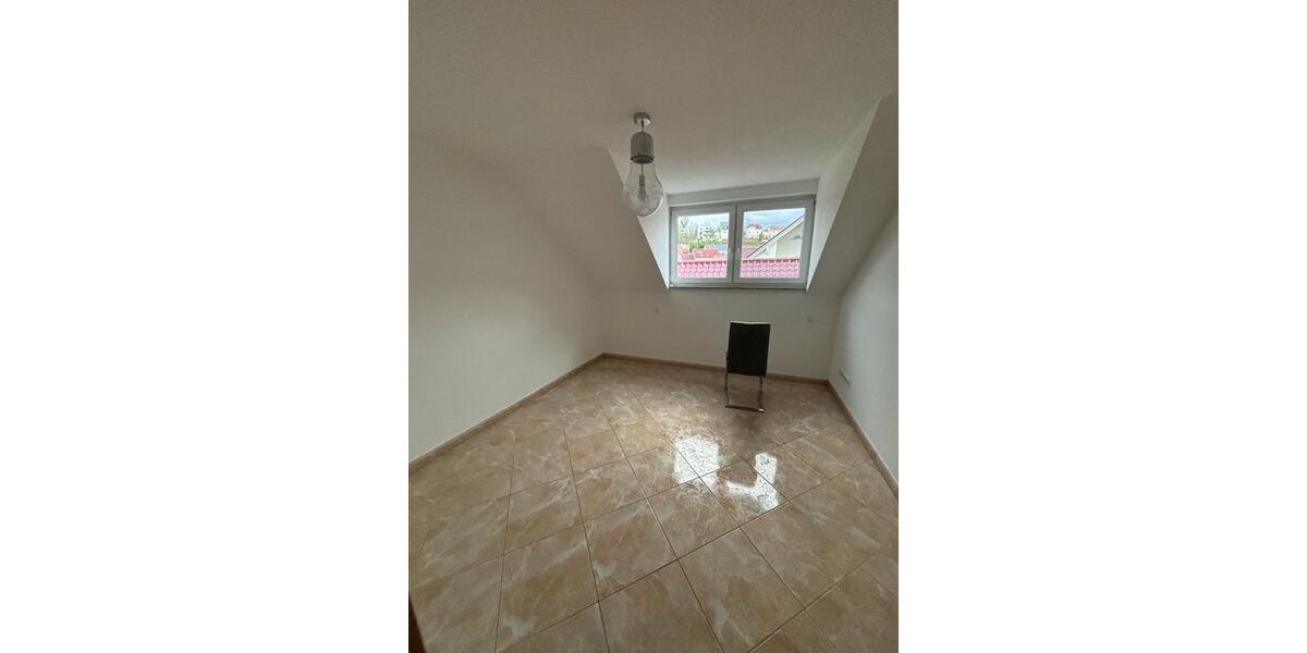 Etagenwohnung Baienfurt - 4 Zimmer, 117 m&sup2;, 1.900&euro; | Angebot:25407155