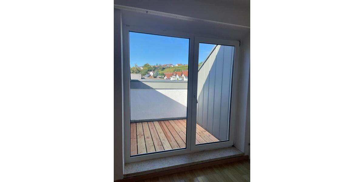 Dachgeschoßwohnung Neukirch - 1 Zimmer, 29 m&sup2;, 390&euro; | Angebot:26611904
