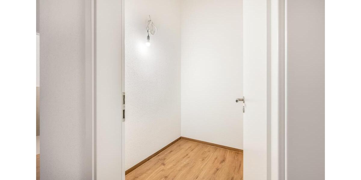 Dachgeschoßwohnung Markdorf - 3 Zimmer, 102 m&sup2;, 1.718&euro; | Angebot:25613593
