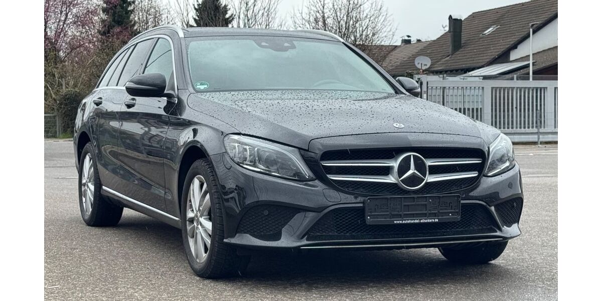 Mercedes-Benz C 400 151.000 km 22.900 &euro; Meckenbeuren 88074