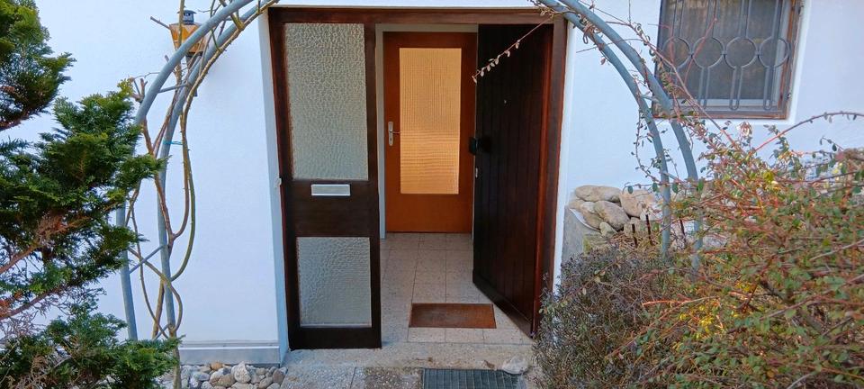 Einfamilienhaus Überlingen - 6 Zimmer, 215 m&sup2;, 2.800&euro; | Angebot:25968331