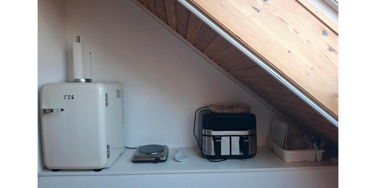 Dachgeschoßwohnung Friedrichshafen - 3 Zimmer, 50 m&sup2;, 1.040&euro; | Angebot:25654094