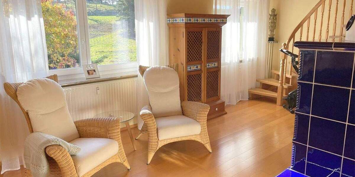 Einfamilienhaus Stetten - 8 Zimmer, 220 m&sup2;, 749.000&euro; | Angebot:25771243