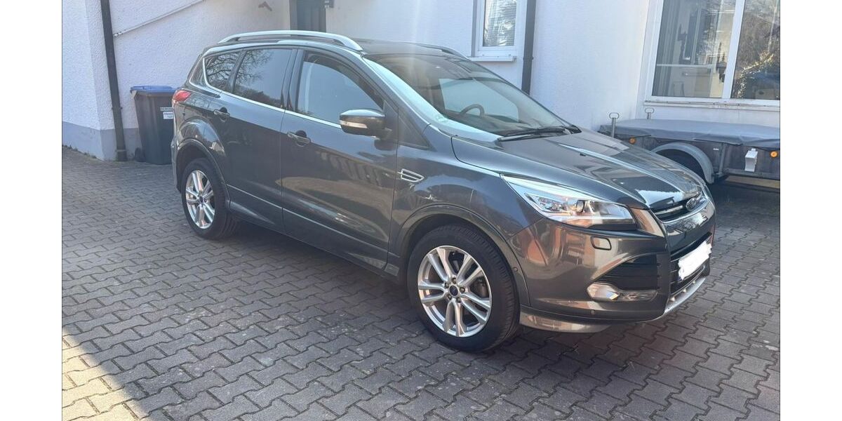 Ford Kuga 75.500 km 13.400 &euro; Wolpertswende 88284