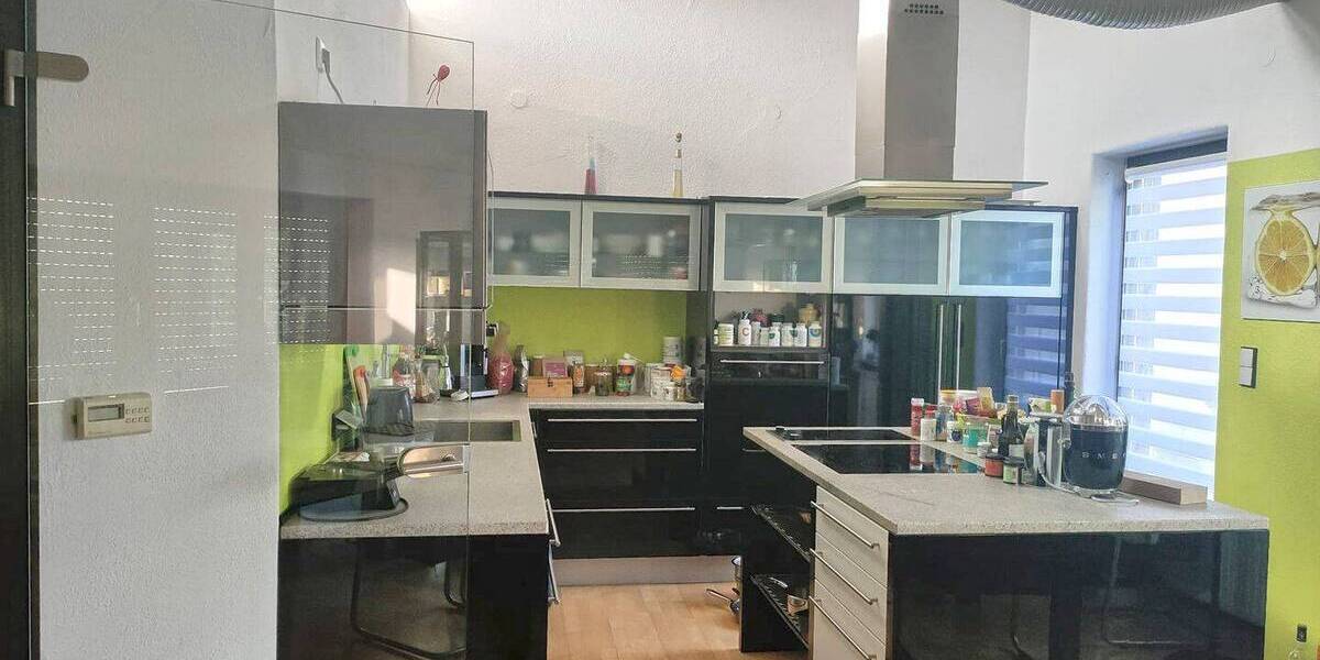 Mehrfamilienhaus, Wohnhaus Ravensburg Schmalegg - 9 Zimmer, 333 m&sup2;, 650.000&euro; | Angebot:26218019