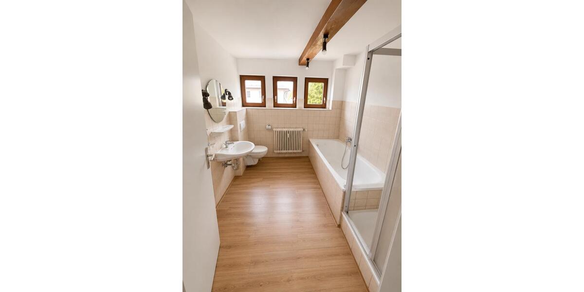 Etagenwohnung Ravensburg Eschach - 3 Zimmer, 86 m&sup2;, 1.120&euro; | Angebot:26671461