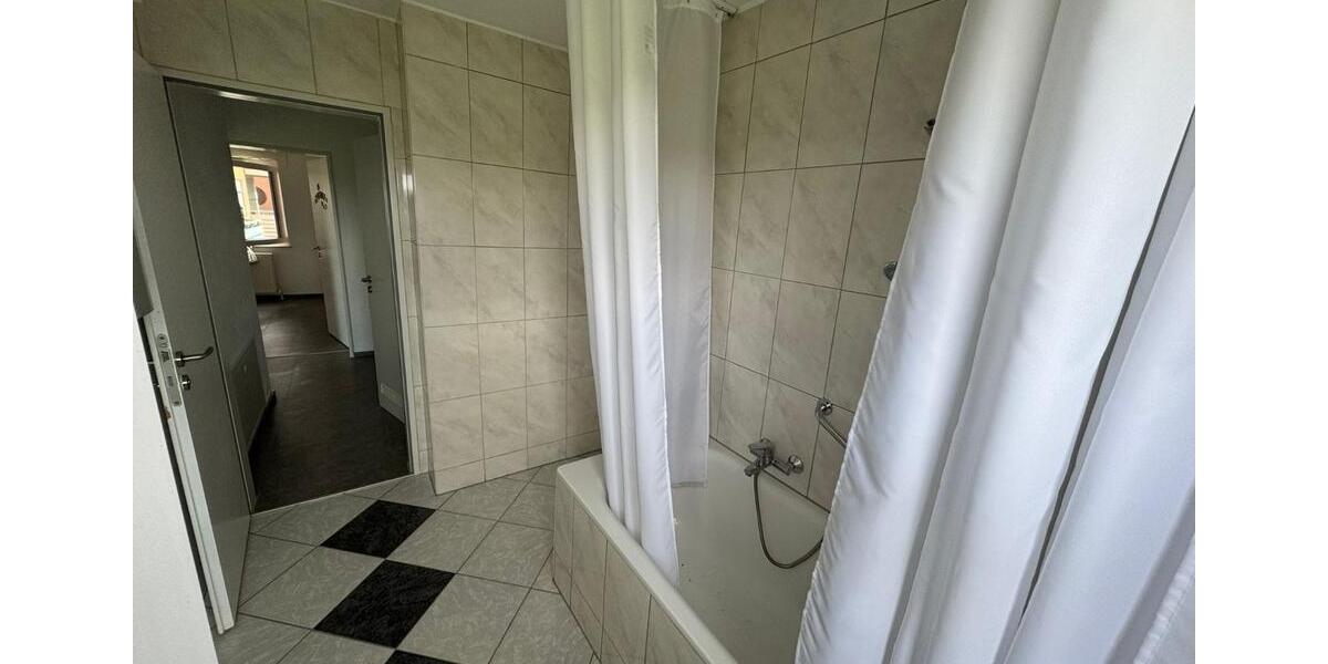 Etagenwohnung Salem - 4 Zimmer, 83 m&sup2;, 1.200&euro; | Angebot:26616088
