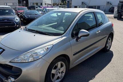 Peugeot 207 184.000 km 999 &euro; Ravensburg 88214