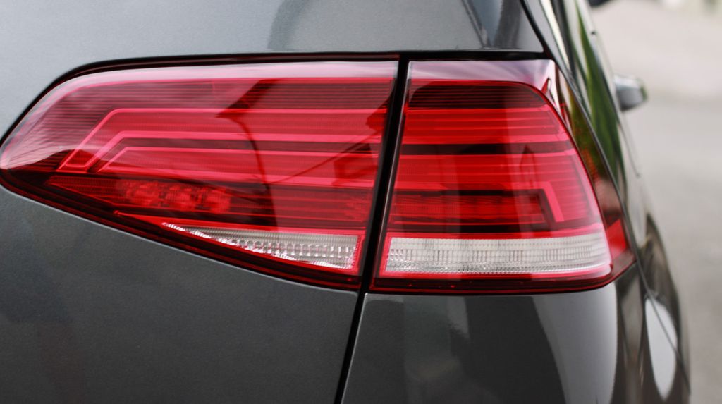 VW Golf 99.000 km 16.900 &euro; Tettnang 88069