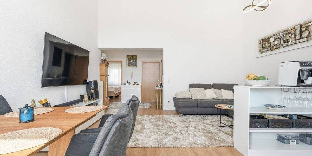 Etagenwohnung Friedrichshafen - 3 Zimmer, 74 m&sup2;, 329.000&euro; | Angebot:26778604