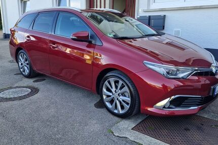 Toyota Auris Touring Sports 83.850 km 16.300 &euro; Lindau 88131