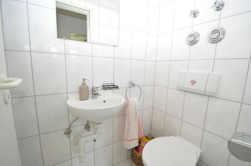 Etagenwohnung Konstanz Allmannsdorf - 3 Zimmer, 81 m&sup2;, 1.300&euro; | Angebot:26082986