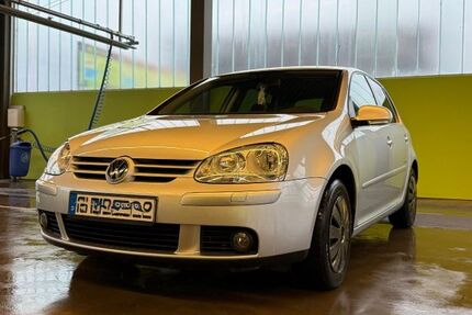 VW Golf 130.000 km 3.800 &euro; Friedrichshafen 88045
