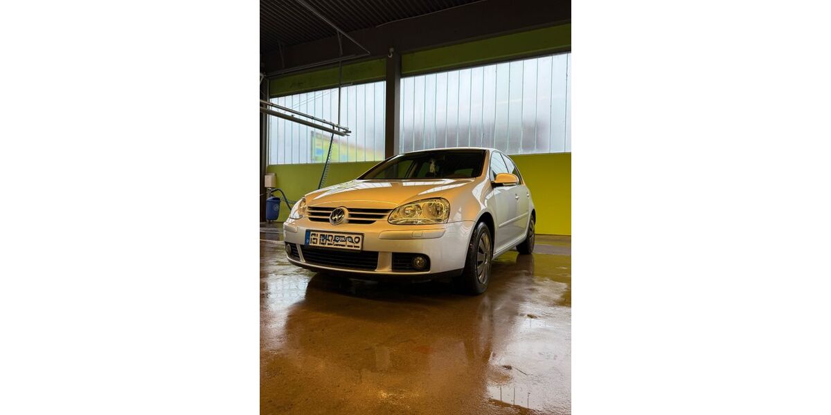 VW Golf 130.000 km 3.800 &euro; Friedrichshafen 88045