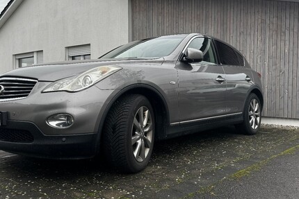 INFINITI EX 37 175.826 km 11.999 &euro; Markdorf 88677