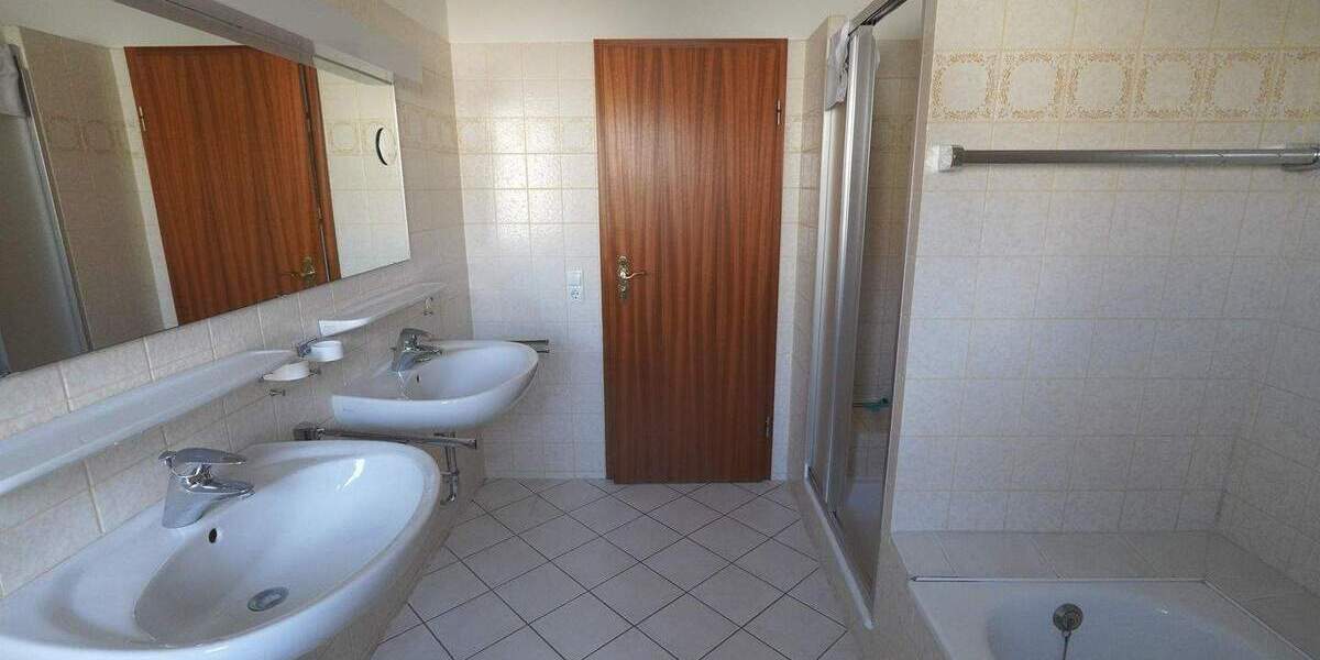 Einfamilienhaus Salem Oberstenweiler - 6 Zimmer, 181 m&sup2;, 495.000&euro; | Angebot:25685128