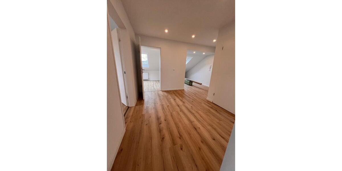 Dachgeschoßwohnung Salem - 3.5 Zimmer, 62 m&sup2;, 248.200&euro; | Angebot:26150505
