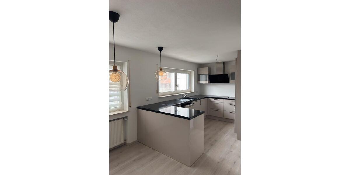 Etagenwohnung Weingarten - 3.5 Zimmer, 98 m&sup2;, 1.650&euro; | Angebot:25875434