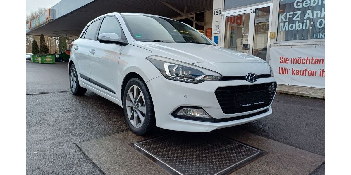 Hyundai i20 119.406 km 8.490 &euro; Tettnang 88069